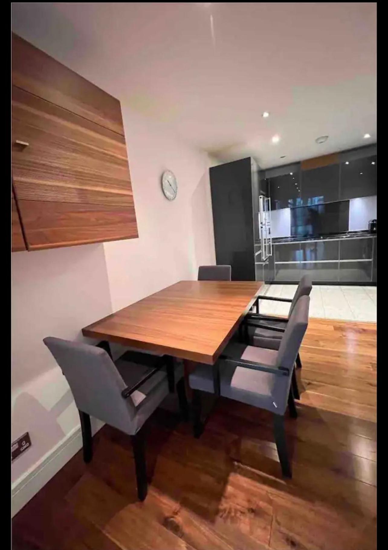 Luxury Apartment Riverside Londres Extérieur photo